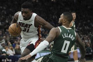 他在训练中 他在训练中